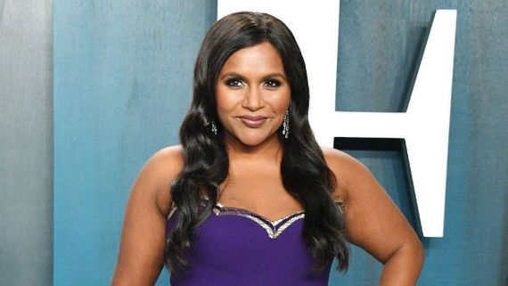 விளாசும் காமெடியில் இவங்க வேற லெவல்... மிண்டி காலிங்... ஹாலிவுட்டில் ஒரு சொக்கலிங்கம்! 