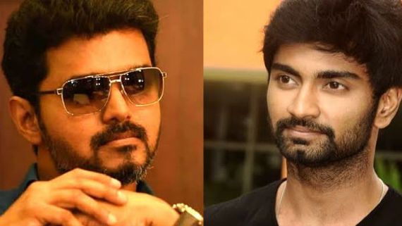  ஒரே லுக்.. ஒரே ஸ்டைல்.. தளபதியுடன் அதர்வா.. டிரெண்டான பழைய போட்டோ!