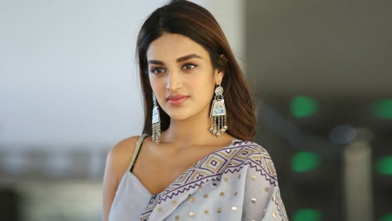 லாக்டவுனை வேஸ்ட் பண்ணலாமா? ஆன்லைனில் சினிமா கோர்ஸ்.. சத்தம் போடாமல் இணைந்த ஜெயம் ரவி பட ஹீரோயின்! 