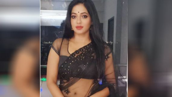 பிக்பாஸ்ல சொன்னதுக்கும் இதுக்கும் சம்பந்தமே இல்லையே.. பிரபல நடிகையை வறுத்தெடுக்கும் நெட்டிசன்ஸ்! 