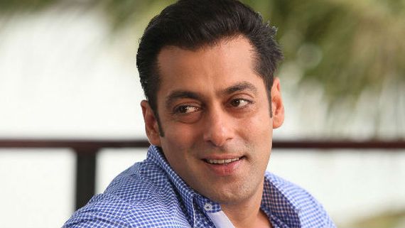 காதலியுடன் பிரேக்ஃபாஸ்ட்.. லாக் டவுன் நேரத்தில் இப்படியொரு வீடியோவை போட்ட சல்மான் கான்!