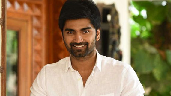 ஹேப்பி பர்த்டே அதர்வா.. இந்த பானா காத்தாடி இன்னும் மேலே பறக்கட்டும்.. டிரெண்டாகும் #HBDAtharvaa