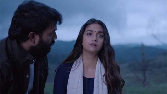 Penguin Review: மொத்த படத்தையும் ஒத்தை ஆளாகத் தாங்கி நிற்கிறார் கீர்த்தி சுரேஷ்! 