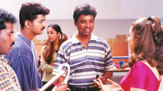 கொஞ்சம் பிளாஷ்பேக்: விஜய்யின் 'குஷி'யில் முதலில் நடிக்க இருந்த ஹீரோ இவர்தான்.. ஆச்சரியப்படாதீங்க! 