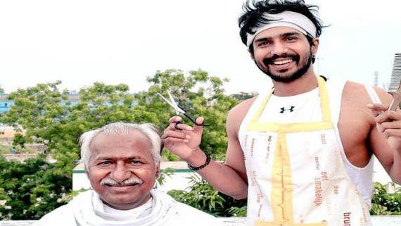 ஊரடங்கில் அப்பாவிற்கு முடிவெட்டிய பிரபல நடிகர்.. டிரெண்டிங் பிக்ஸ் !