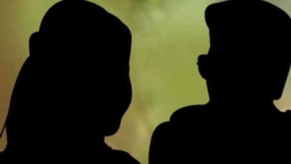 நெசம்தானா? அந்தப் பிரபல நடிகையின் கட்டுப்பாட்டுக்குள் மொத்தமாக வந்துட்டாராமே அந்த இயல்பான ஹீரோ! 