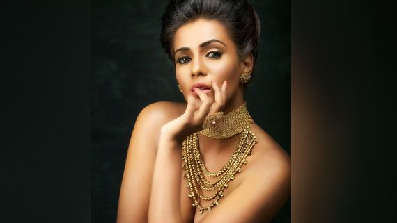  ஆடையில்லாமல் 'அப்படி' போஸ் கொடுத்த மீரா மிதுன்.. 'அந்த மாதிரி' சொல்லி கலாய்த்த நெட்டிசன்ஸ்! 