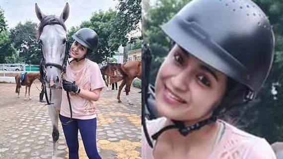 புதிய ஃபிரண்டுடன் படு நெருக்கமாய் த்ரிஷா.. பதறிய ரசிகர்கள்.. வைரலாகும் போட்டோ! 