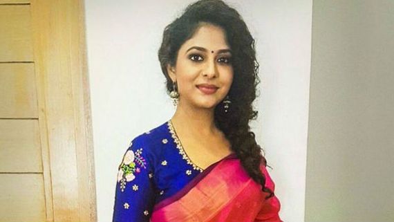 சகோதரிகளின் காதல் கதை.. இந்தி சினிமாவில் அறிமுகமாகும் 'கோலங்கள்' நடிகை.. குவியும் வாழ்த்து! 