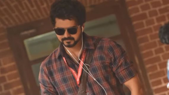 மாஸ்டர் ஃபர்ஸ்ட் ஹாஃப் எப்படி இருக்கு? ட்விட்டரில் தெறிக்கும் விமர்சனம்.. தரமான இன்டெர்வெல்லாம்!