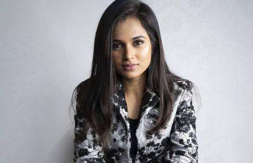 இடுப்பு மட்டுமல்ல.. ரம்யாவிடம் டான்ஸும் சூப்பரா தான் இருக்கு! 