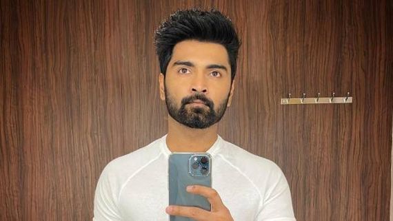 கபடி வீரராக நடிக்கும் அதர்வா... மீண்டும் ஹிட் இயக்குனருடன் இணைந்தார்! 