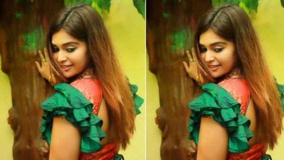 மரத்தில் கையை ஊன்றி.. லைட்டா திரும்பிப் பார்த்த தர்ஷா..  விழுந்து ரசிக்கும் ரசிகர்கள்! 