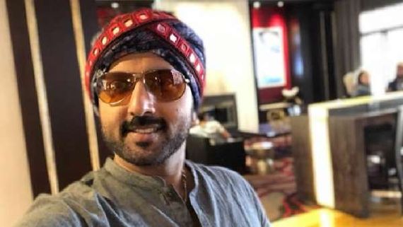 ஆனந்த கண்ணனின் மனைவியுடனான அழகிய நினைவுகள்…. பழைய வீடியோவால் கலங்கிய ரசிகர்கள் !