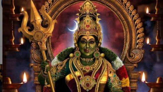 ஆடி மாதத்தில் திடீரென அம்மனாக மாறிய ரேகா...காரணம் என்னன்னு தெரியுமா ? 