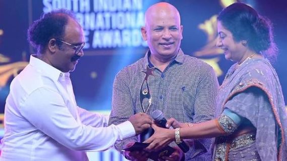 சிறந்த இயக்குநருக்கான சைமா விருதை வென்றார் தமிழகத்தை சேர்ந்த பொன்குமரன்.. குவியும் பாராட்டுக்கள்..