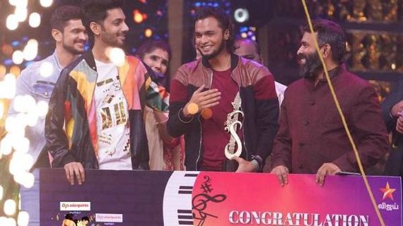 சூப்பர் சிங்கர் சீசன் 8 கிராண்ட் ஃபினாலே... டைட்டிலை வென்றார் ஸ்ரீதர் சேனா 