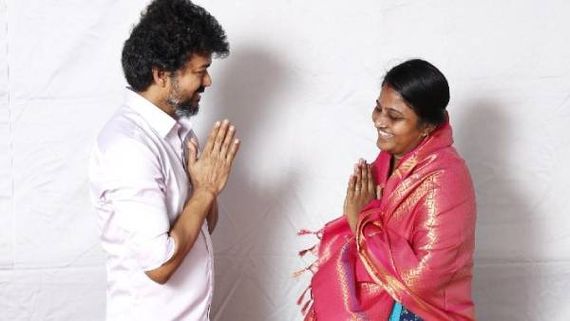 இது பதவி அல்ல ’பொறுப்பு.. வெற்றி பெற்ற நிர்வாகிகளுக்கு மரியாதை செலுத்தி அட்வைஸ் செய்த விஜய்!