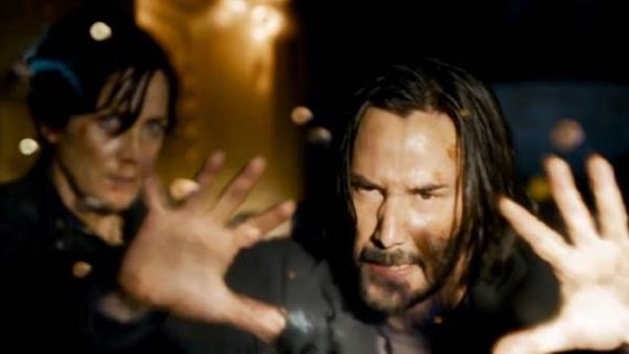 The Matrix: Resurrections Review : 20  வருஷம் ஆகியும் இன்னுமா நியோ காதலியை தேடுறாரு.. போங்க பாஸ்!