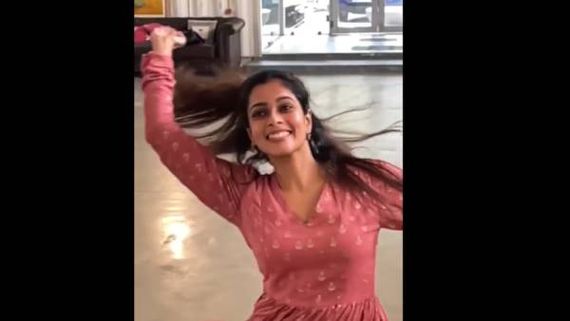 மனைவியின் நடனத்தை படம்பிடித்த சாந்தனு... வைரலான வீடியோ! 