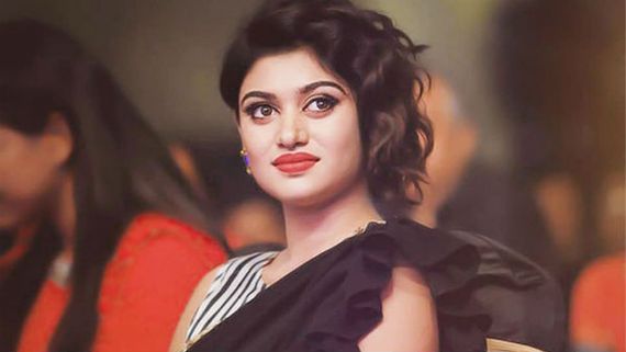 கலாச்சாரம் பற்றி பேசிய ஓவியா.. பழைய ட்வீட்டை தோண்டி எடுத்து கேள்வி கேட்கும் நெட்டிசன்ஸ் !