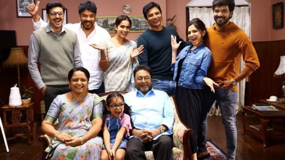 பிரபல நடிகருக்கு தங்கையாக நடிக்கும் டிடி... இயக்குநர் யார் தெரியுமா ?