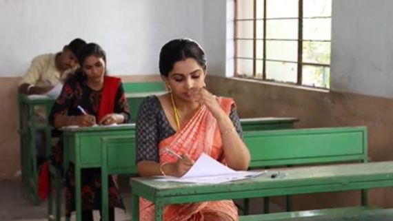 காய்ச்சலுடன் எக்சாம் எழுதிய சரஸ்வதி... நலம் விசாரித்த கோதை அம்மாள்! 