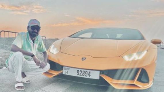 லம்போர்கினி காருடன் மாஸ் போஸ் கொடுத்த மாகாபா ஆனந்த்.. அவர் போட்டிருக்க கேப்ஷனை மறக்காம பாருங்க!