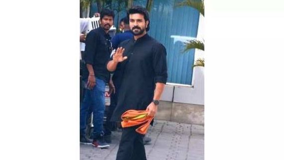 கடவுளே... படம் வசூலை வாரிக் குவிக்கனும்… விரதமிருந்து சபரிமலைக்கு செல்லும் நடிகர்!