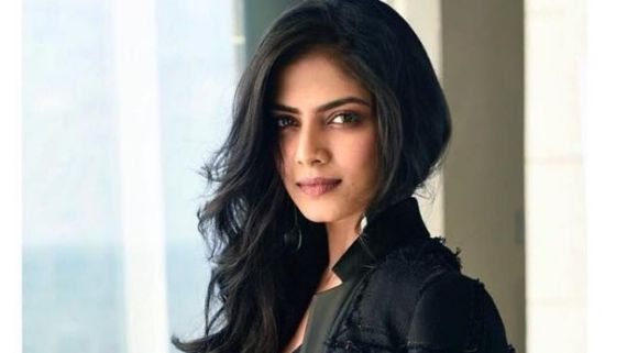 ரசிகர் கேட்ட பெட்ரூம் ரெக்வஸ்ட்.. உடனடியாக ஷாக் கொடுத்த மாளவிகா மோகனன்.. என்னன்னு தெரியுமா? 