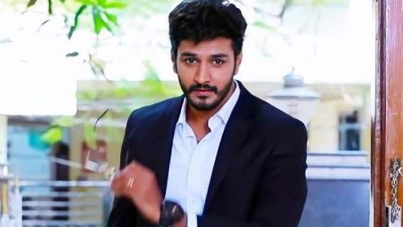 ரோஜா சீரியலில் இருந்து விலகவில்லை... ரசிகர்கள் கோரிக்கையால் மனம் மாறிய சிபு சூரியன் 