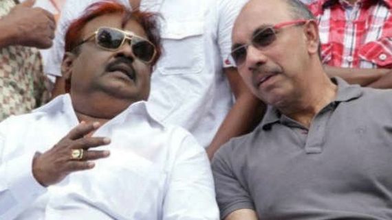  உன் பேச்ச கேட்டா என் உசுரு போய்டும்...சத்யராஜ் சொன்னதுக்கு விஜயகாந்த் விழுந்து விழுந்து சிரிச்சாரு