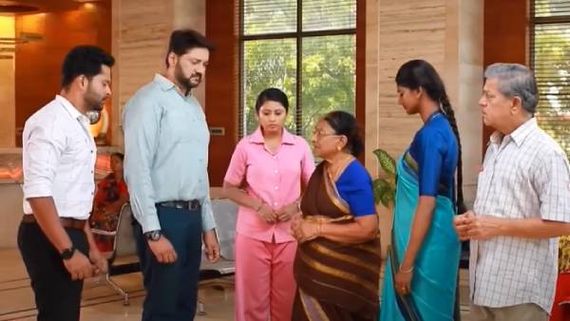 தொடர்ந்து குற்றம்சாட்டிய பாரதி.. திகைத்து நின்ற கண்ணம்மா.. என்னங்க இப்படி பண்ணா எப்படி! 