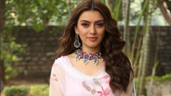 லவ் செட் ஆகாததால் வீட்ல பார்த்த பையனுக்கு ஓகே சொன்ன ஹன்சிகா? பிரபல அரசியல்வாதி மகனுடன் திருமணம்? 