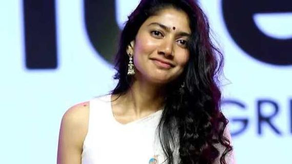 “கவர்ச்சியாக நடிப்பதற்கு கடை வைத்து பிழைத்துக்கொள்வேன்””சாய் பல்லவியின் துணிச்சல் யாருக்கு வரும்?