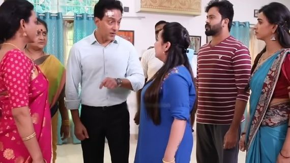 கோபி பேசியே கொல்றார்...பாக்யா பேசாமலே கொல்றார்...சட்டுபுட்டுன்னு ஏதாவது முடிவுக்கு வாங்கப்பா 