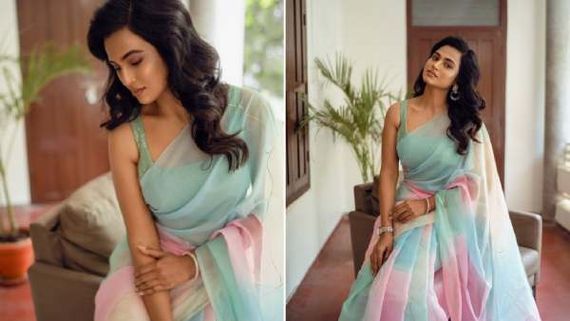 வெட்க சிரிப்புடன் ரம்யா பாண்டியன்... வீக் எண்ட் ஸ்பெஷல் போட்டோஸ்!