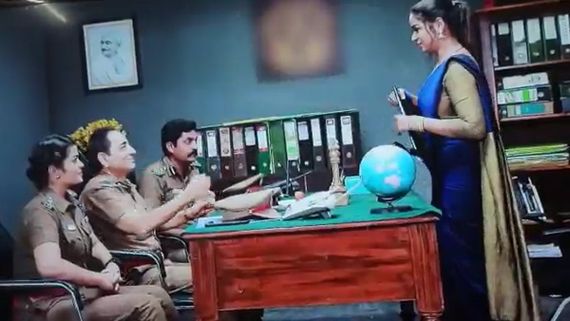 சீரியல் பரிதாபங்கள்..ஐஏஎஸ் தேர்வு இண்டர்வியூ என நடக்கும் காமெடி காட்சி..சமூக வலைதளத்தில் கிண்டல்