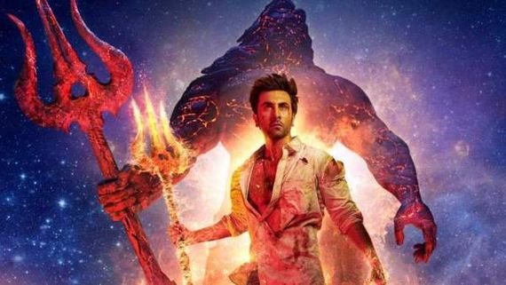 Brahmastra Twitter Review: பாலிவுட்டின் பிரம்மாண்ட பட்ஜெட் படம்.. பிரம்மாஸ்திரம் எப்படி இருக்கு? 