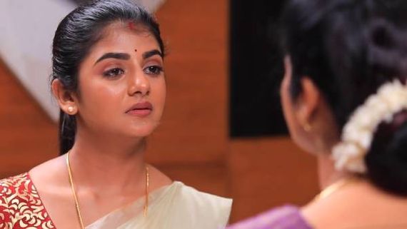 எப்ப வீட்டை விட்டு போகப்போறே.. மாமியாரின் கேள்வியால் சஞ்சலமடையும் காவ்யா! 