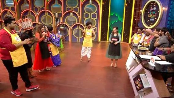  குக் வித் கோமாளி சீசன் 4 நிகழ்ச்சியில் எலிமினேட் ஆன முதல் போட்டியாளர்.. ரசிகர்கள் வருத்தம்! 