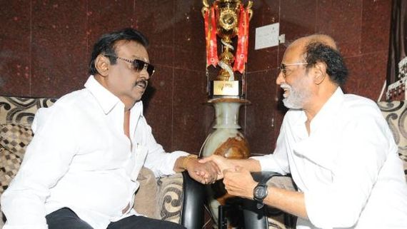 விஜயகாந்த்தை பார்த்து பதறிப்போன ரஜினிகாந்த் - எதற்காக தெரியுமா?.. குட்டி ப்ளாஷ் பேக் 