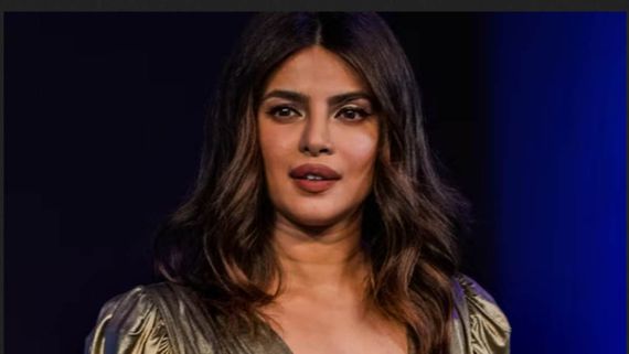 Priyanka Chopra - பாத்ரூமுக்குள்தான் நான் அப்படி செய்வேன் - ப்ரியங்கா சோப்ரா ஓபன் டாக் 