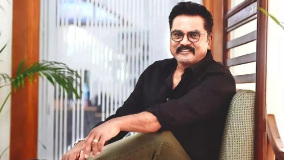  Sarathkumar - பத்திரிகையாளர், டிராவல் ஏஜென்ஸி உரிமையாளர், தயாரிப்பாளர், நடிகர்.. சரத்குமாரின் மறுபக்கம் 