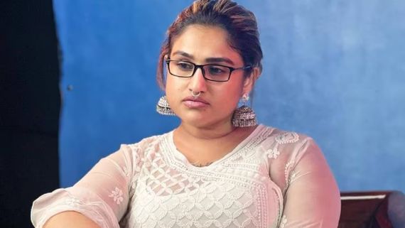 வலியால் துடித்தேன்.. என் குடும்பமே என்ன நம்பல.. ஆம்பளையா இருந்தா ஓடி ஒளியாதே.. ஆவேசமாக பேசிய வனிதா!