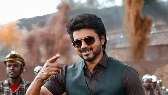 தளபதி 69.. போட்டிபோடும் இயக்குனர்கள்.. விஜய் எடுத்த அதிரடி முடிவு என்ன தெரியுமா?