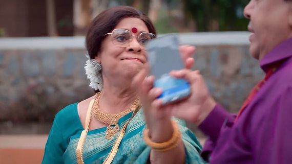 சம்பவத்தை பெருசா பண்ணனுமா மிரட்டும் சிதம்பரம்..  கார்த்திகை தீபம் இன்றைய எபிசோட்!