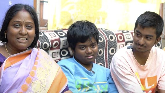 வீட்டுக்கு வந்த உடனே எங்கம்மா குளிச்சிட்டு படுத்துடுவாங்க.. தீபா மகன்களின் கலாட்டா பேட்டி!