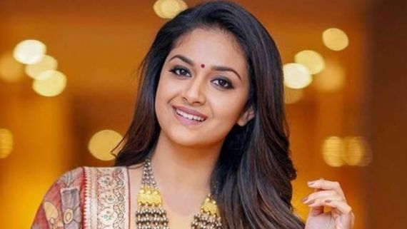 Keerthy Suresh - கீர்த்தி சுரேஷ் லிமிட்டை க்ராஸ் செய்யமாட்டார்.. அதெல்லாம் சாதாரணம்.. தாய் அளித்த விளக்கம் 