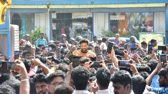 இப்படியெல்லாம் மோசம் பண்ணக்கூடாது?.. கடுப்பான ரசிகர்.. உடனே கூல் பண்ண ஜெயம் ரவி.. செம!